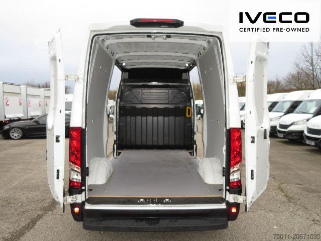 Фургон з високим дахом IVECO Daily 35S21A8V/P Automatik, Navi, HA Luft,LED