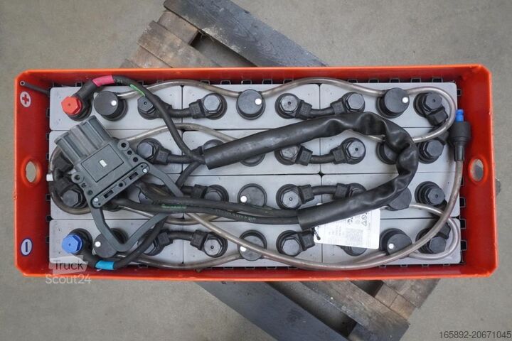 Trukkien akku GRUMA 24 Volt 3 PzS 375 Ah