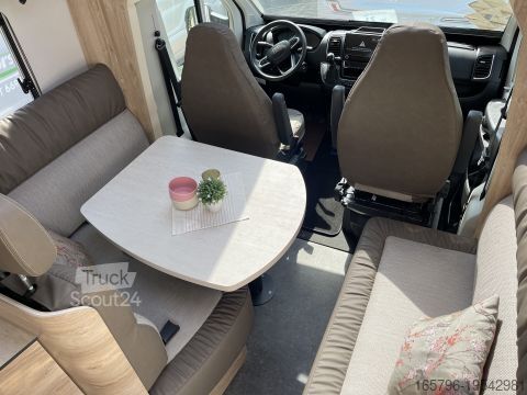 Halvintegrerad husbil Eura Mobil Profila T 675 SB Mondial Edition Automatik * 3,5 t * 3 Pakete