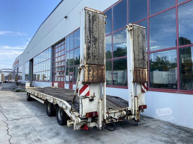 Lågbyggd trailer Müller Mitteltal PT 30  3 Achs Tieflader 9,20 m Ladefläche