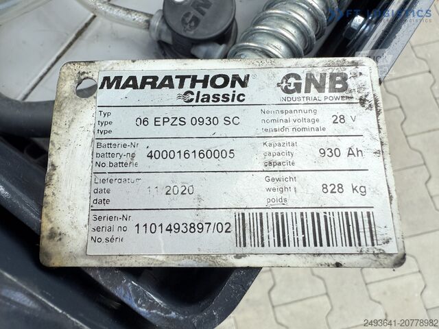 Chariot élévateur multidirectionnel COMBILIFT CBE2500 TRIPLEX 5500 FORK POSITIONER