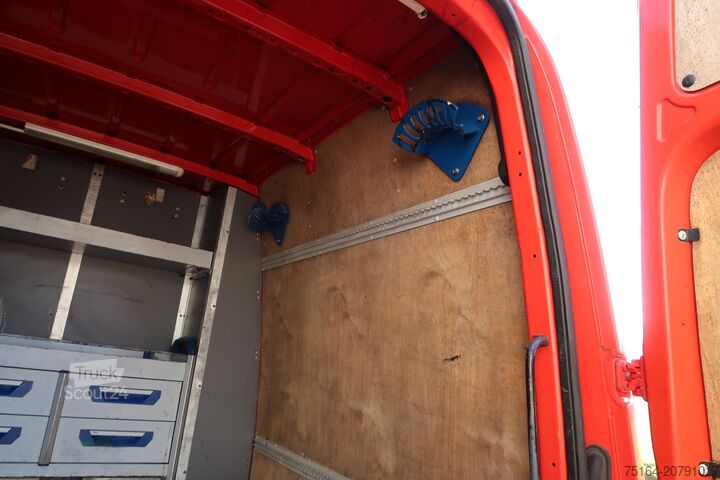 Panelinis furgonas Mercedes-Benz 213 CDI