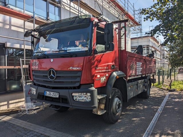 Tovornjak s kesonom in dvigalom Mercedes-Benz Atego 1323
