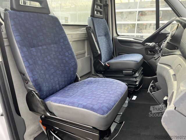 Savivartis Iveco Daily 50C15 Hiab 022 Laadkraan 1555kg laadvermo...