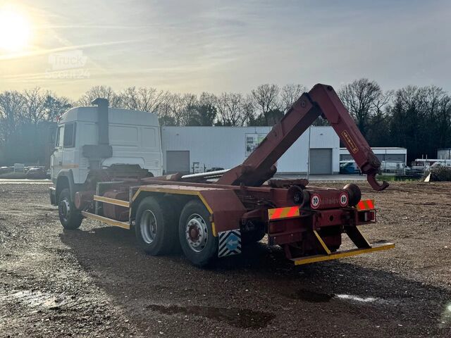 Haakarmsysteem Iveco Turbostar 190.48 V8 6x2