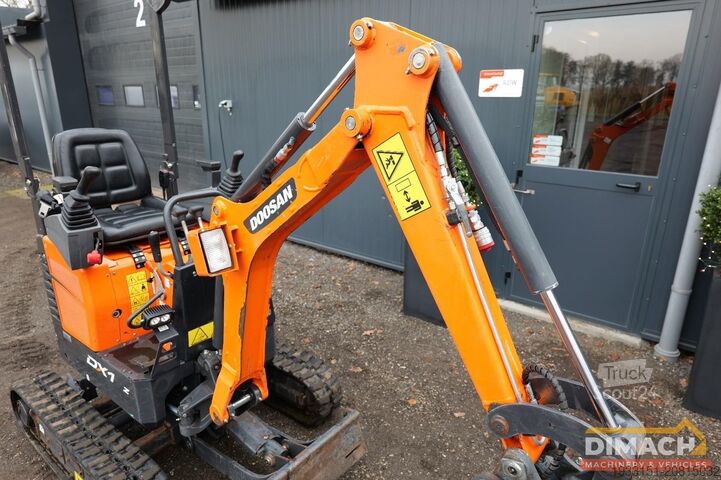 Graphe Doosan DX10Z Hydr. snelwissel - 1176 kg - 2 bakken - K...