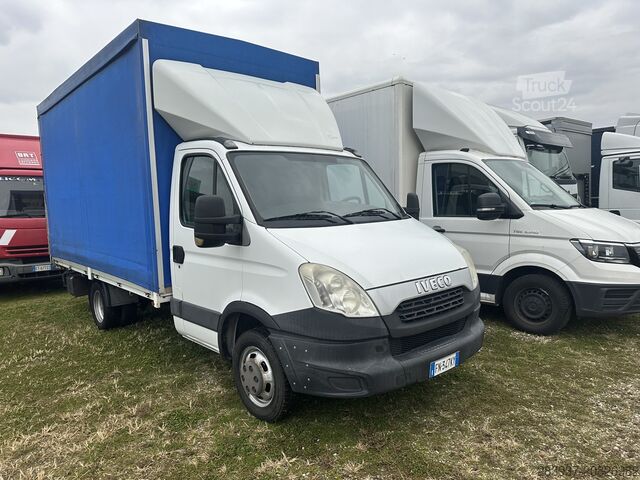 Furgone centinato IVECO Daily 35 C 17