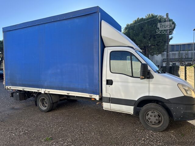 Furgone centinato IVECO Daily 35 C 17