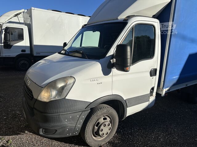 Furgone centinato IVECO Daily 35 C 17