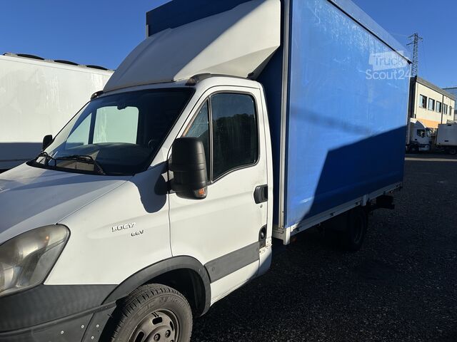 Furgone centinato IVECO Daily 35 C 17