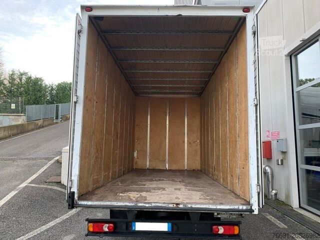 Furgone Nissan Atleon 35 Furgone 5 mt. Km 140.000