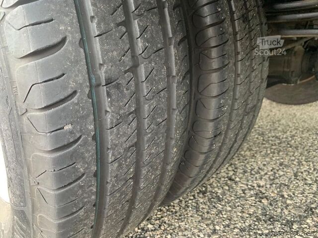 Furgone Nissan Atleon 35 Furgone 5 mt.   Km 140.000