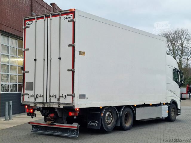 Valigia Volvo FH 13.540 Globetrotter 6x2 - Closed box with si...