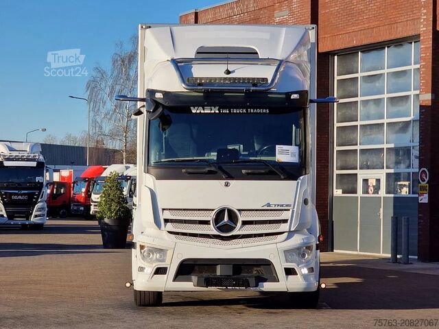 Valigia Mercedes-Benz Actros 2546 6x2 Streamspace - Box with sidedoor...