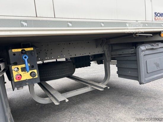 Low loader semitrailer SCHMITZ SCB S3B KüHLAUFLIEGER, TK SLXE 400, BLUMENBREITE