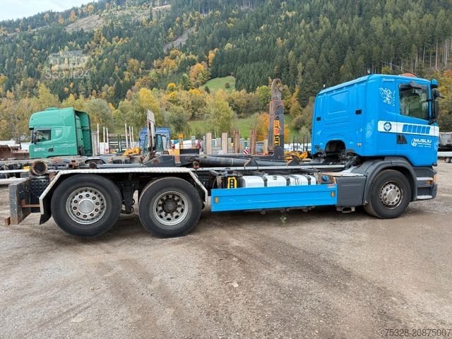Autocamion cu cârlig pentru containere SCANIA G450 6X2 Lift/gelenkt Knick Opticruise Kupplung