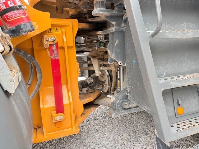 Radlader LIEBHERR L 566 Xpower 4,7m3 Schaufel Joystick Lenkun Top