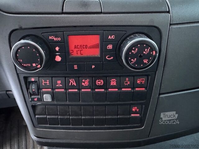 Camión caja MAN TGL 10.180 Wechselkoffer 5,2 m Klima