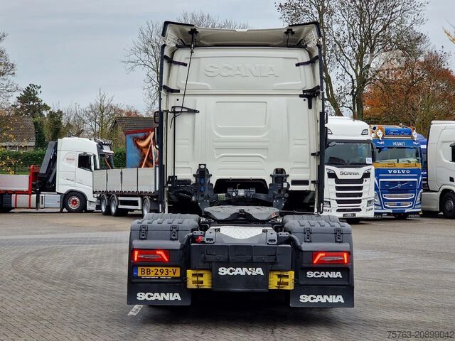 Standard-SZM Scania R560 Highline 6x2 - BUFFL - Retarder - Full air...