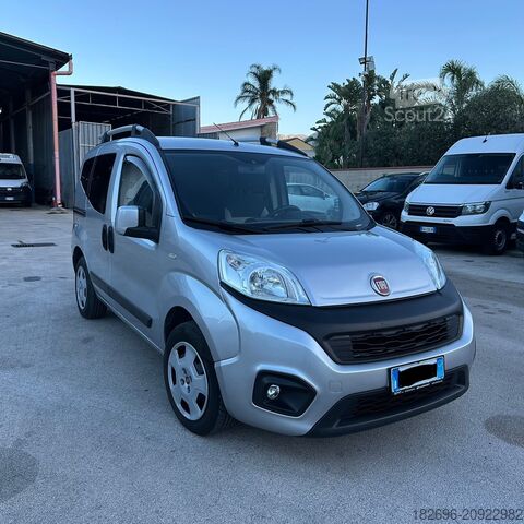 Van FIAT QUBO