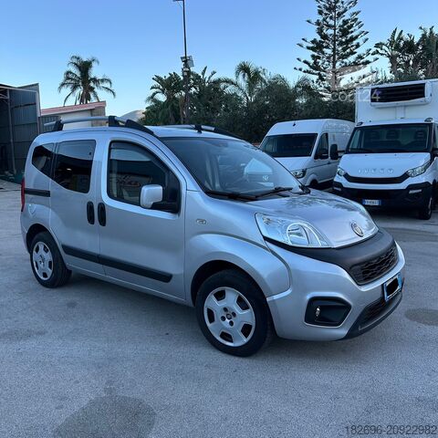 Van FIAT QUBO