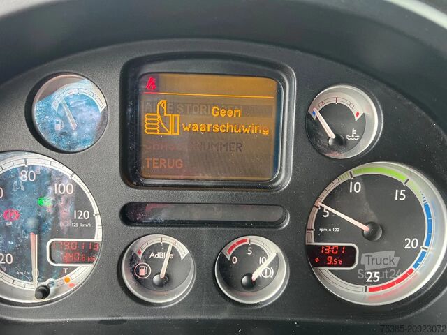 Transport de bovine DAF XF 105 Berdex 1/2/3/4 livestock veewagen type2