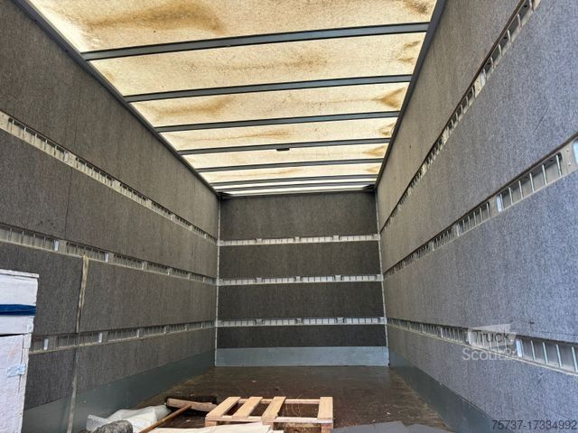 LKW mit Kofferaufbau MERCEDES-BENZ 918 L Motorschaden