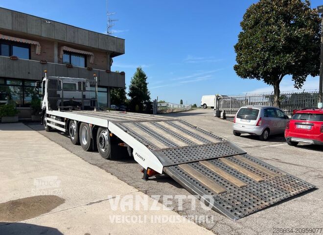 PLATFORM RÁMPÁVAL Iveco STRALIS 320S36 4 ASSI PIANALE CON RAMPE