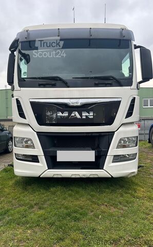 Nákladné vozidlo na nebezpečné materiály MAN TGX 18.440  Voll ADR 