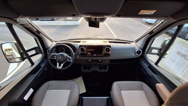 Halvintegrerad husbil EURA MOBIL Profila T 726 QF LUMINARY-S SONDERANGEBOT