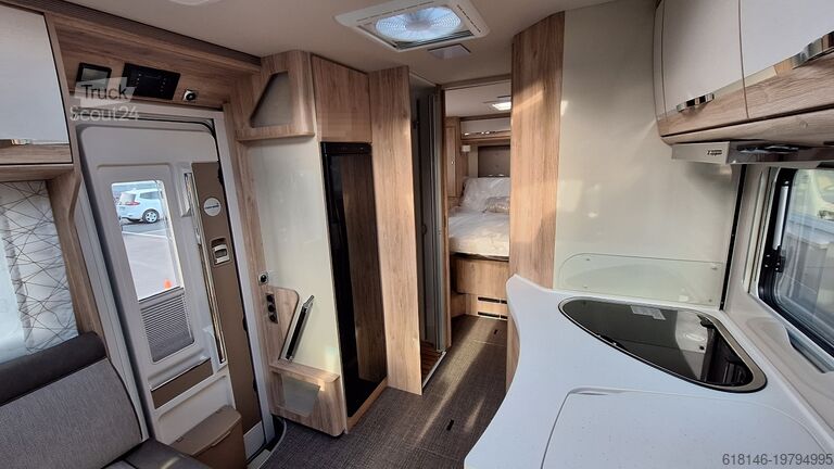 Halvintegrerad husbil EURA MOBIL Profila T 726 QF LUMINARY-S SONDERANGEBOT