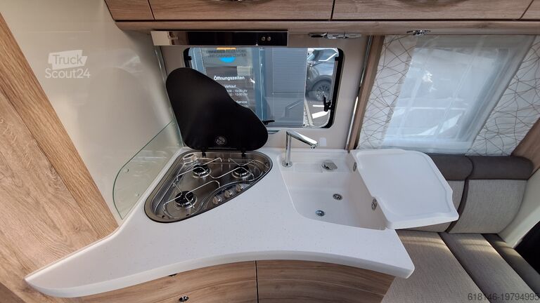 Halvintegrerad husbil EURA MOBIL Profila T 726 QF LUMINARY-S SONDERANGEBOT