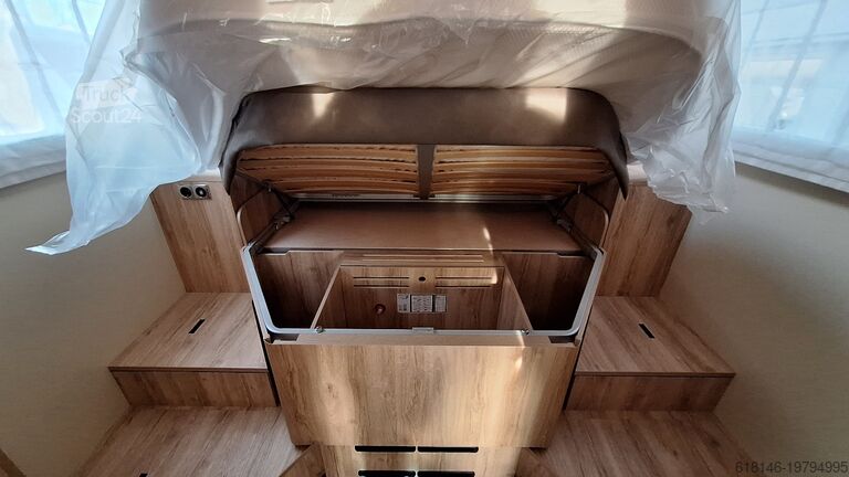 Halvintegrerad husbil EURA MOBIL Profila T 726 QF LUMINARY-S SONDERANGEBOT