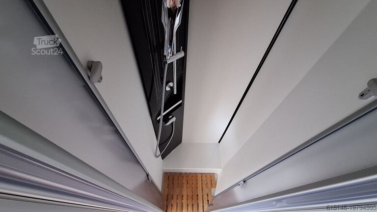 Halvintegrerad husbil EURA MOBIL Profila T 726 QF LUMINARY-S SONDERANGEBOT