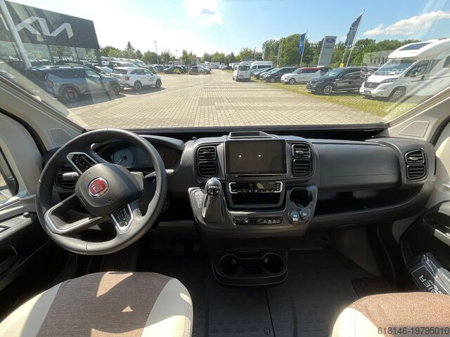 Furgoneta EURA MOBIL VAN 635 HB Solaranlage 120 W, Lithium Batterie