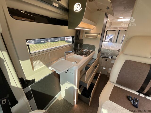 Furgoneta EURA MOBIL VAN 635 HB Solaranlage 120 W, Lithium Batterie