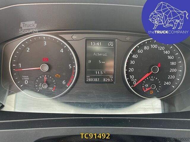 Пассажирский транспорт VW Transporter L1H1 5-PLACES