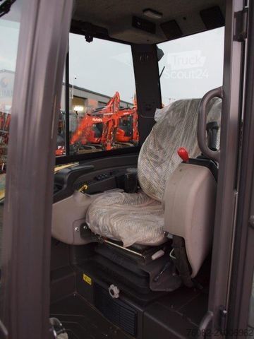 Mini-pelle VOLVO EC35D