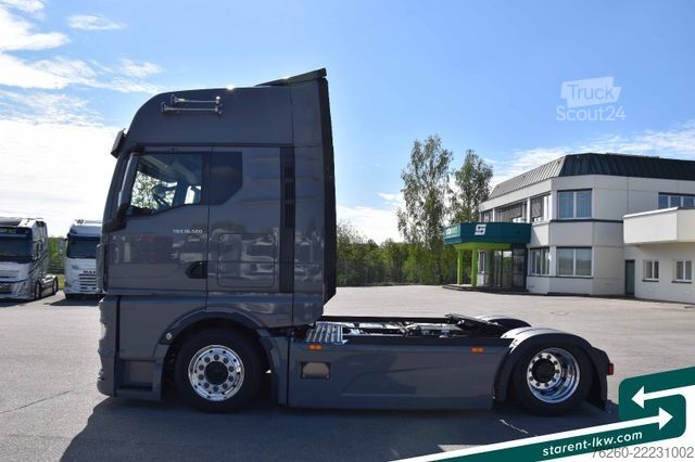 Tūrinis vilkikas MAN TGX 18.520 Low Deck Hubsattelk. D30 Retar. MIETE