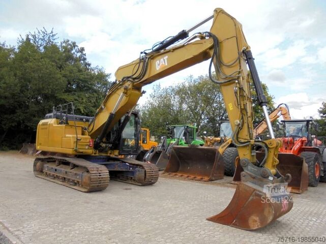 الحفارة الزاحفة Caterpillar 330 F VA