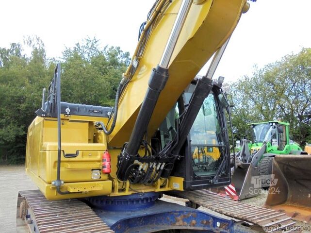 الحفارة الزاحفة Caterpillar 330 F VA