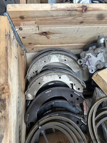 Mitsubishi Canter Fuso, Pajero, L200, L300, L400 8000 szt. NOWE !!! Mitsubishi Canter Fuso, Pajero, L200, L300, L400 8000 pcs...