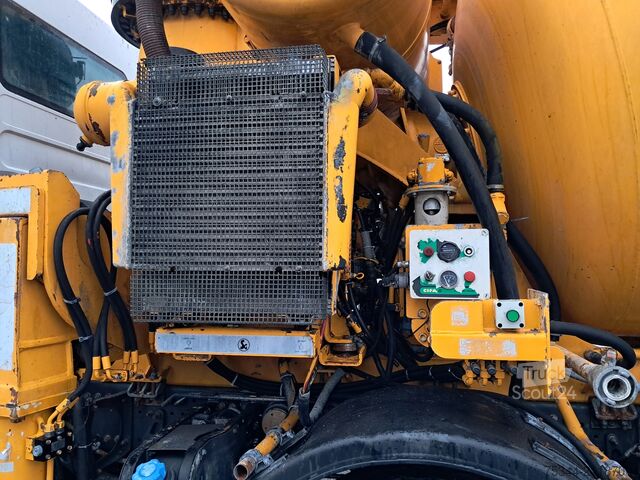 Concrete pump Cifa mk32