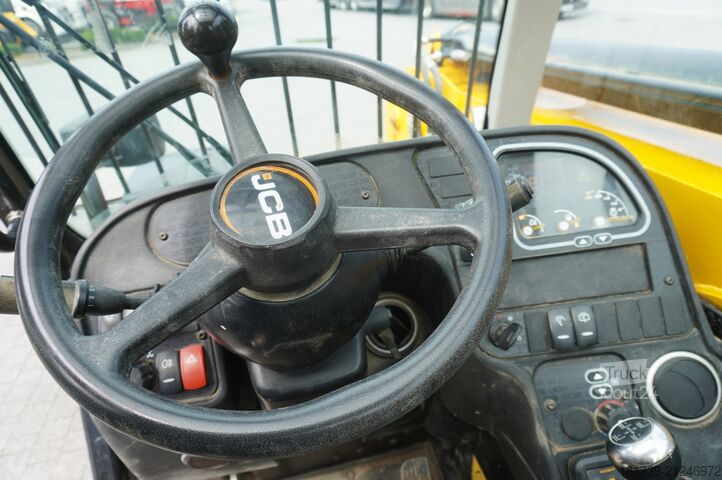 Telelader JCB 535-95 / 3.5 T / range 9.5 m / joystick