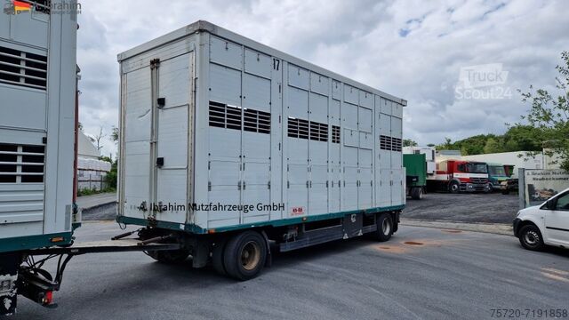 Cattle carrier 