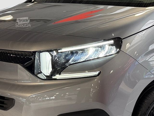 Panel van CITROEN Berlingo Kastenwagen M XTR Diesel 130 Automatik