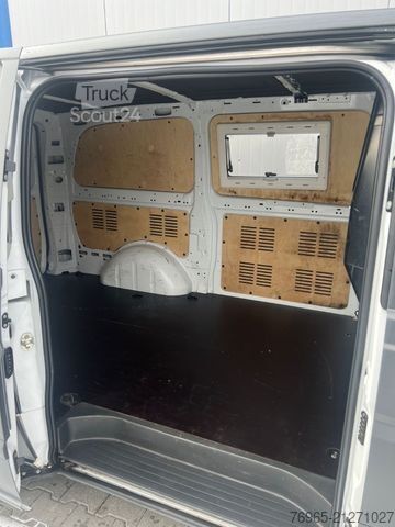 Furgon blaszak MERCEDES-BENZ Vito 113 CDI LANG 6-GANG 3-SITZER MATT-FOLIERT
