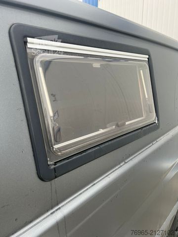 Furgon blaszak MERCEDES-BENZ Vito 113 CDI LANG 6-GANG 3-SITZER MATT-FOLIERT