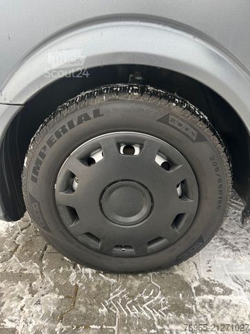 Furgon blaszak MERCEDES-BENZ Vito 113 CDI LANG 6-GANG 3-SITZER MATT-FOLIERT