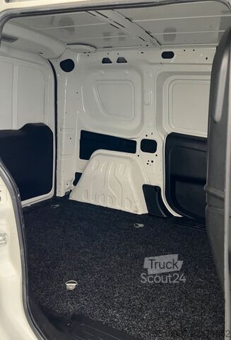 Kastenwagen FIAT Doblò 1,4 Benzin Kasten HU neu